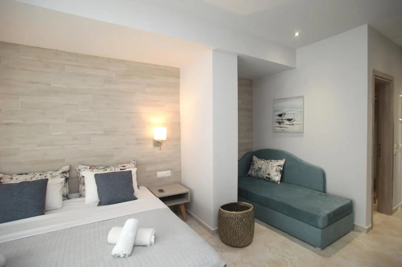 L G E Luxery Apartments Pefkochori Griechenland