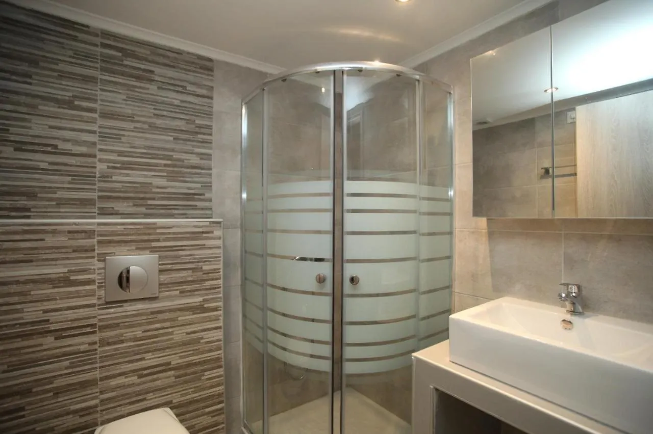 L G E Luxery Apartments Pefkochori 0*,  Griechenland