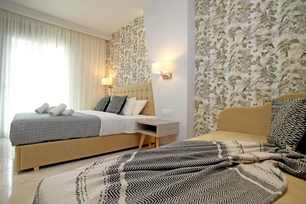 L G E Luxery Apartments Pefkochori 0*,  Griechenland