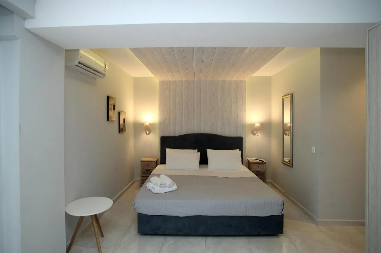 L G E Luxery Apartments Pefkochori